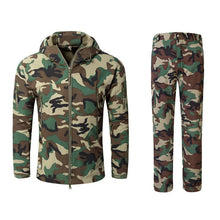 Load image into Gallery viewer, Man Winter Outdoor Hunting Sets Waterproof Softshell Tactical Camouflage Jackets + Pants Military Suits Man Sport Hikin Jacket